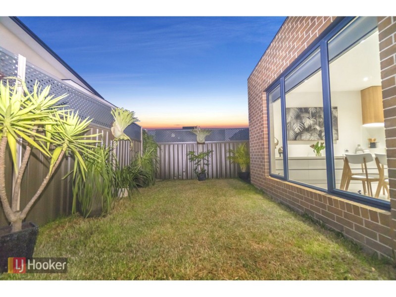 37 Grattan Cove, Craigieburn VIC 3064