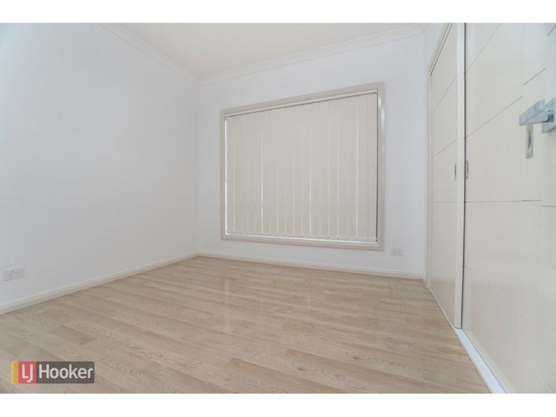 31 Quarter Street, Roxburgh Park VIC 3064