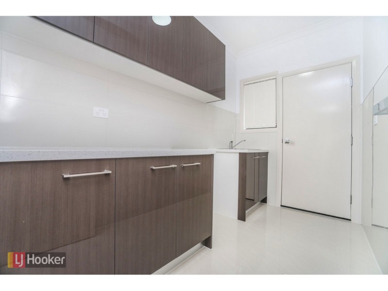 31 Quarter Street, Roxburgh Park VIC 3064