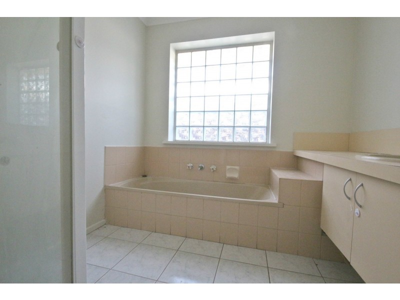 20 Banbury Crescent, Craigieburn VIC 3064