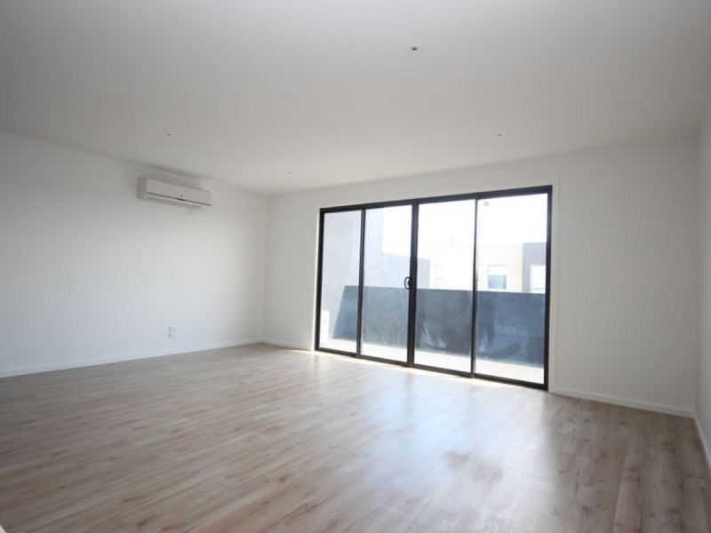 52 Furlong Street, Craigieburn VIC 3064