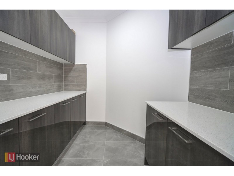 32 Quarter Street, Roxburgh Park VIC 3064