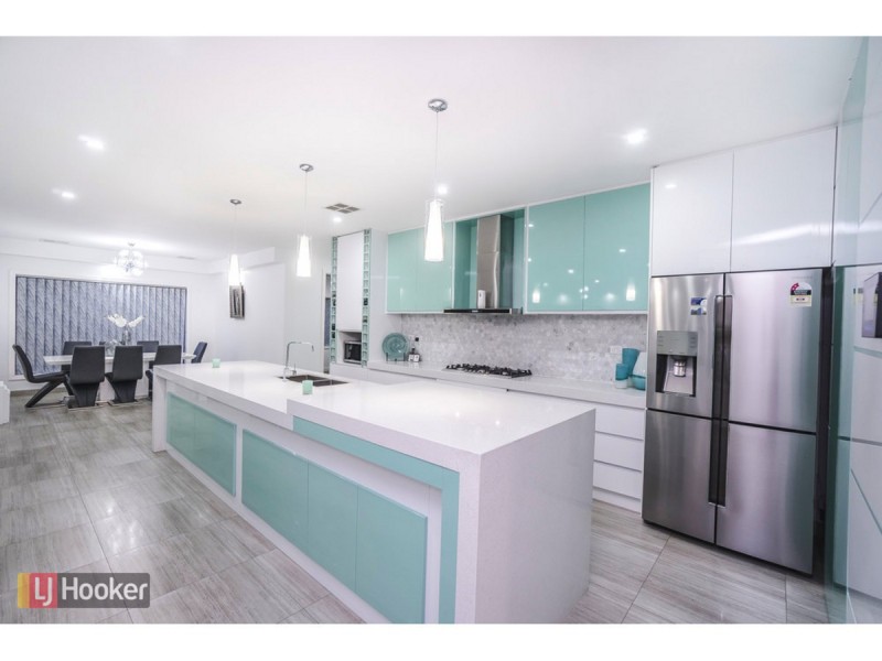 9 Recreation Street, Roxburgh Park VIC 3064