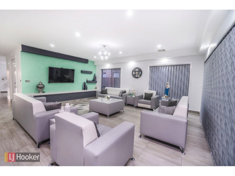 9 Recreation Street, Roxburgh Park VIC 3064