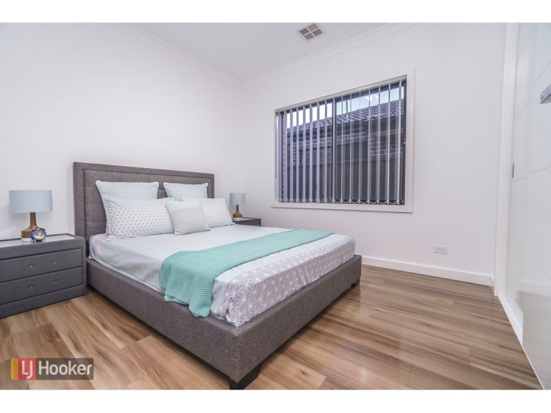 9 Recreation Street, Roxburgh Park VIC 3064