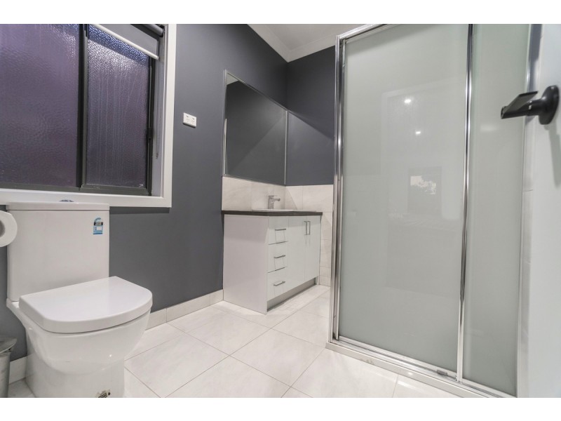 14 Bridgehaven Drive, Craigieburn VIC 3064