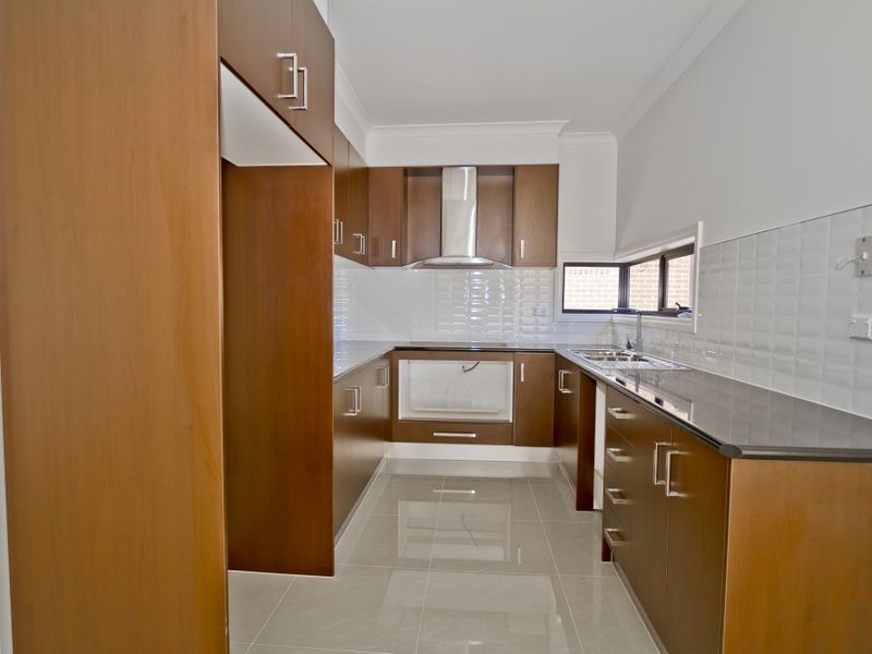2/13 Virtue Way, Craigieburn VIC 3064