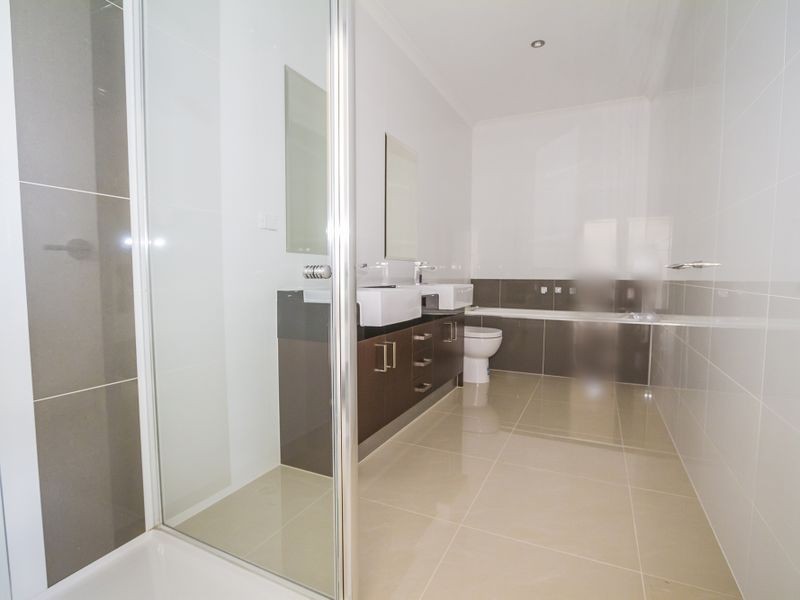 2/13 Virtue Way, Craigieburn VIC 3064