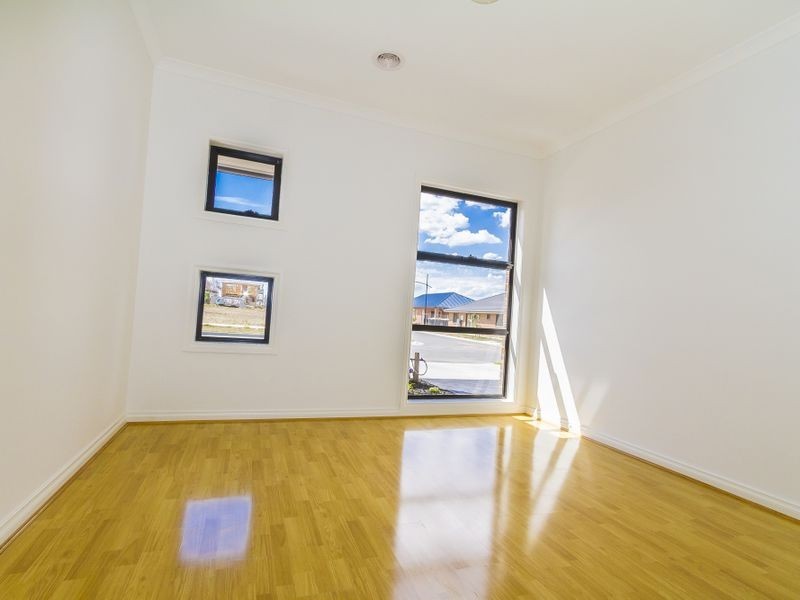 2/13 Virtue Way, Craigieburn VIC 3064