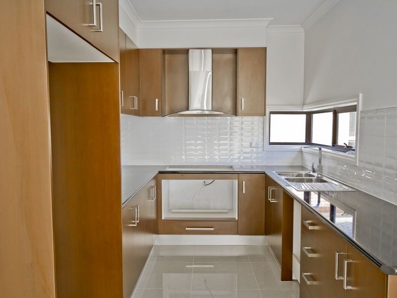 2/13 Virtue Way, Craigieburn VIC 3064
