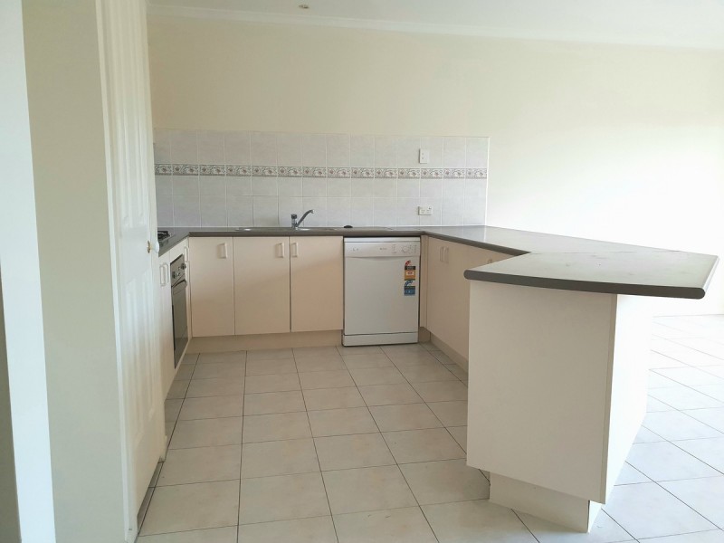 16 Corona Place, Roxburgh Park VIC 3064