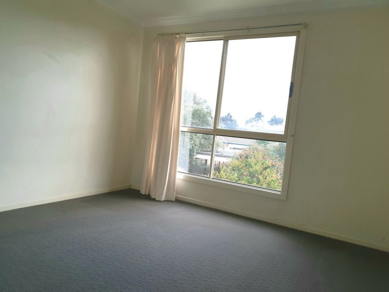 16 Corona Place, Roxburgh Park VIC 3064