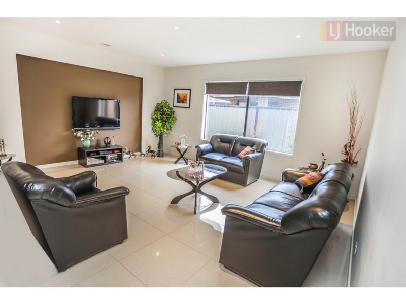 8 Doughty Road, Craigieburn VIC 3064