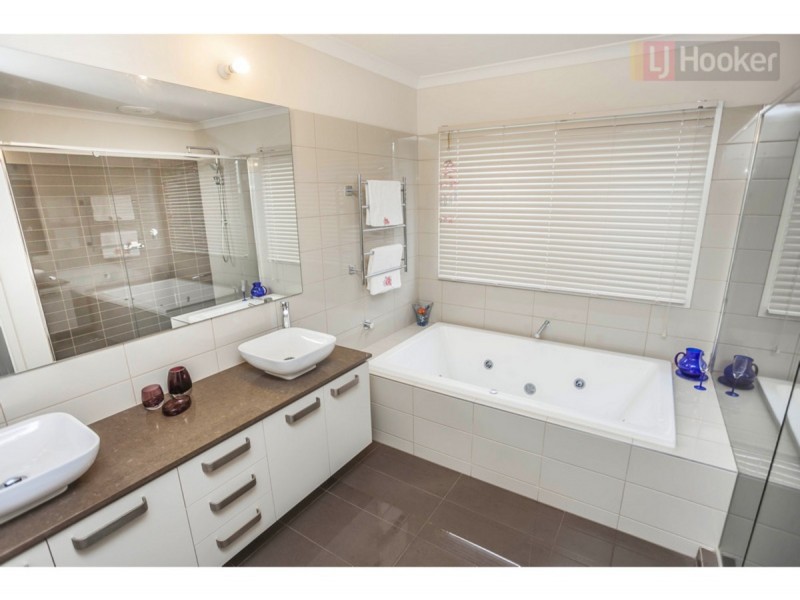 8 Doughty Road, Craigieburn VIC 3064