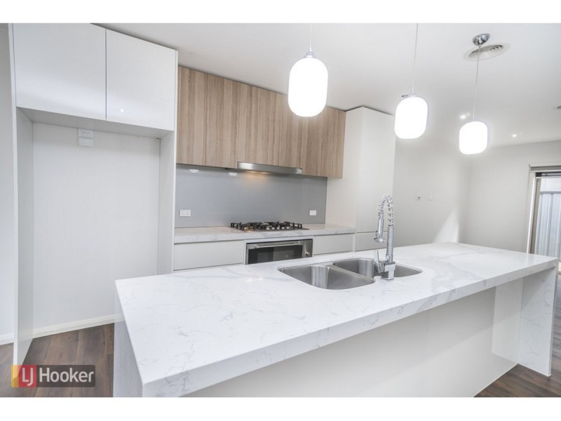 41 Essence Parkway, Craigieburn VIC 3064