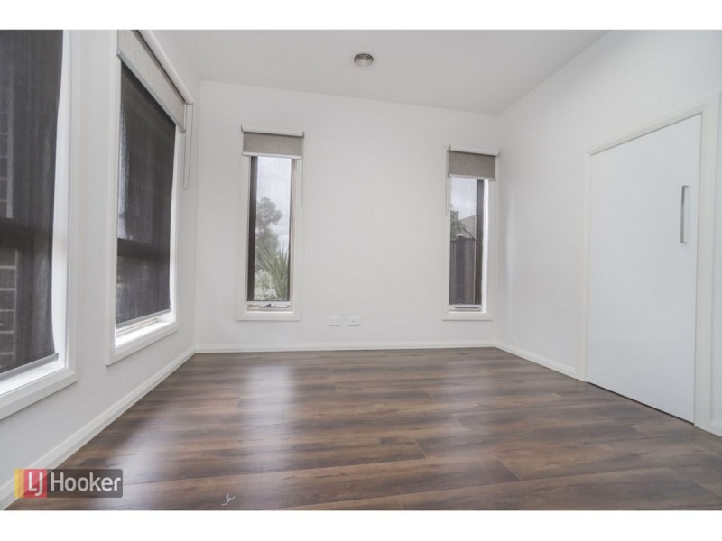 41 Essence Parkway, Craigieburn VIC 3064