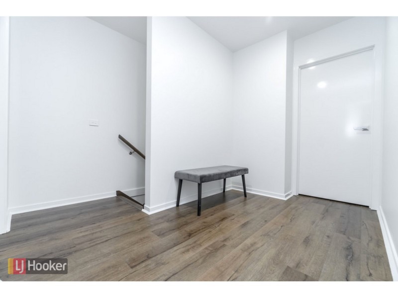 71 Debonair Parade, Craigieburn VIC 3064