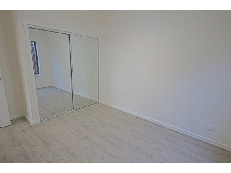 6 Tarrion Rise, Craigieburn VIC 3064