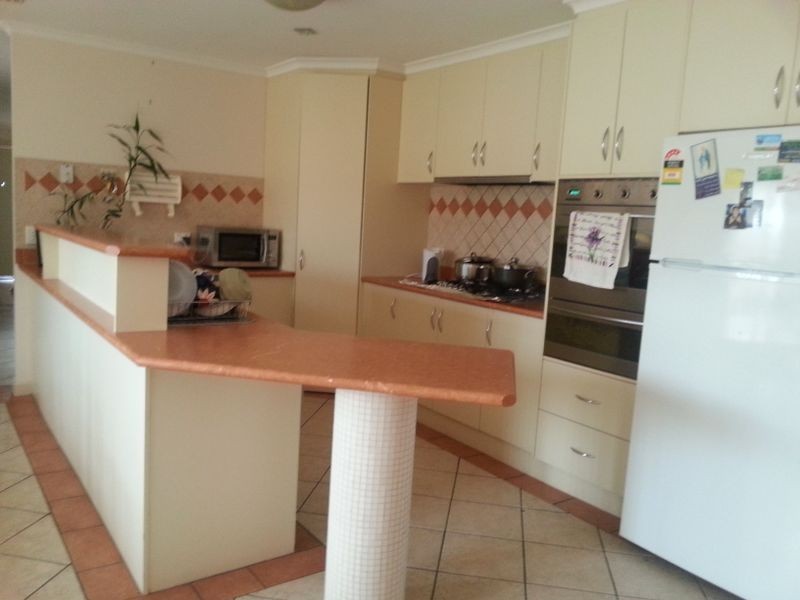 3 Wisla Circuit, Roxburgh Park VIC 3064