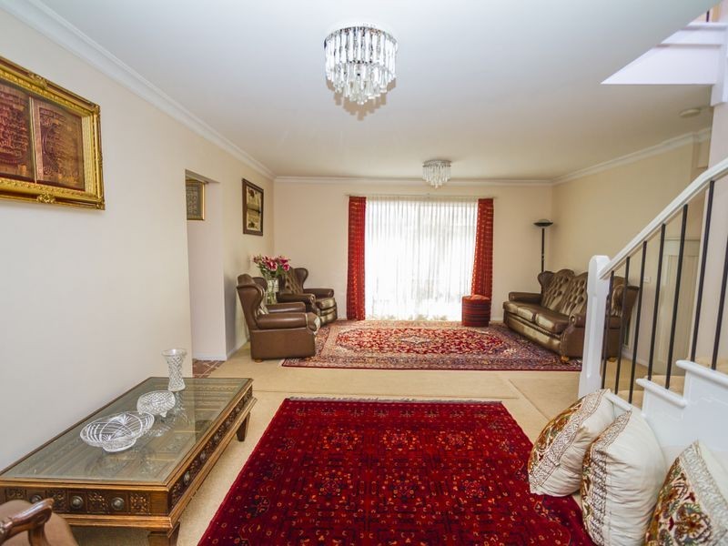 12 Gates Court, Roxburgh Park VIC 3064