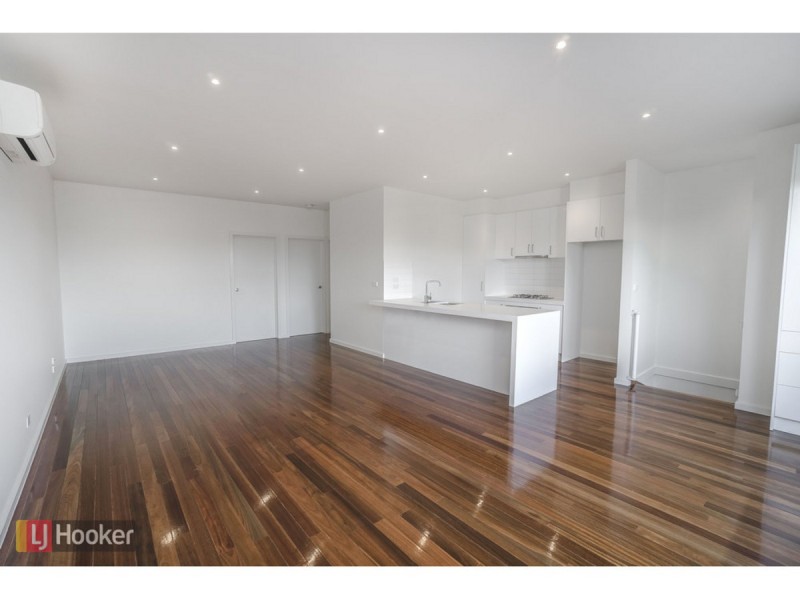 17 Grattan Cove, Craigieburn VIC 3064