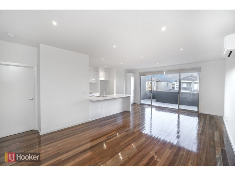 17 Grattan Cove, Craigieburn VIC 3064