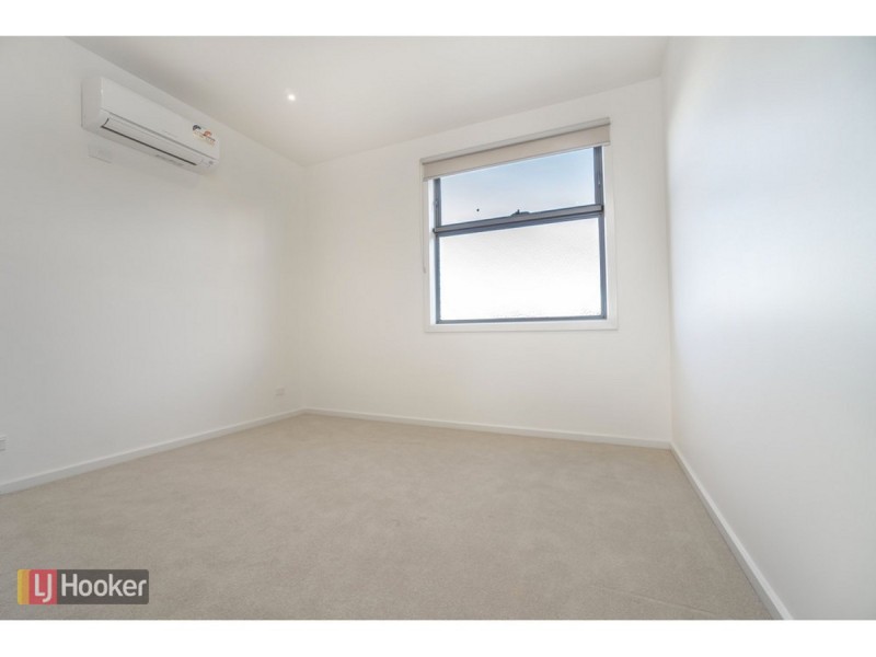 17 Grattan Cove, Craigieburn VIC 3064