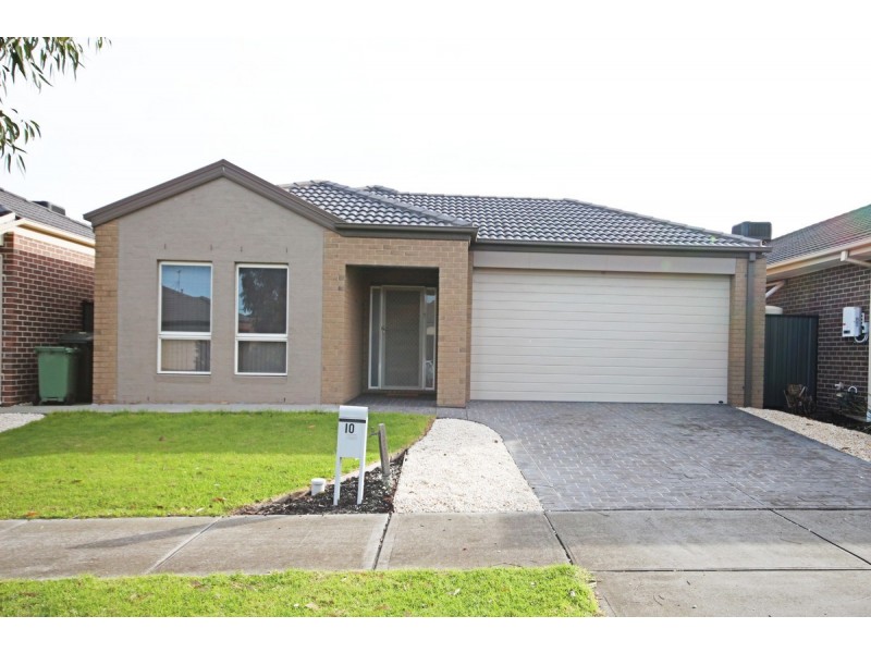 10 Rosleigh Drive, Craigieburn VIC 3064