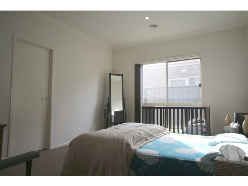 10 Rosleigh Drive, Craigieburn VIC 3064