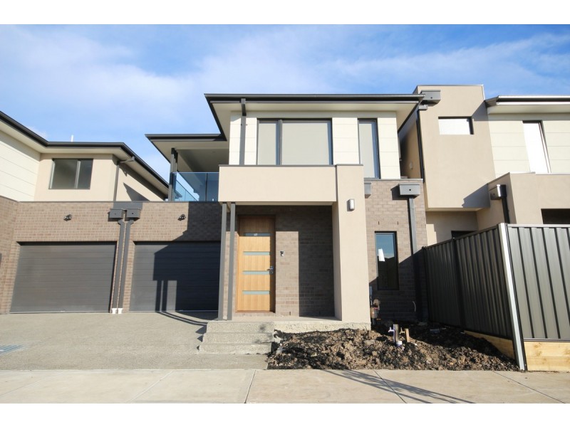 2 Ortakoy Street, Craigieburn VIC 3064