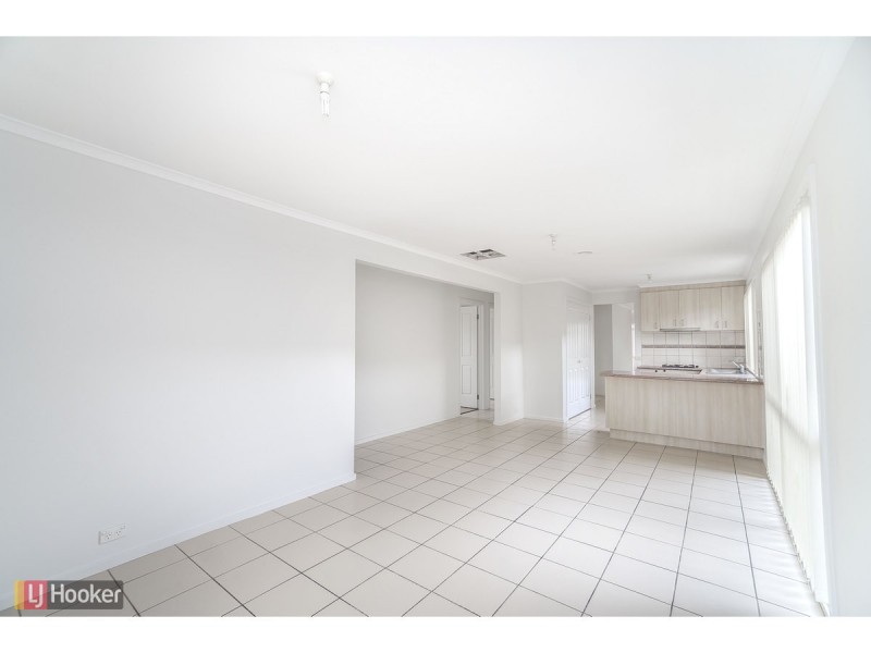 29 Marne Drive, Roxburgh Park VIC 3064