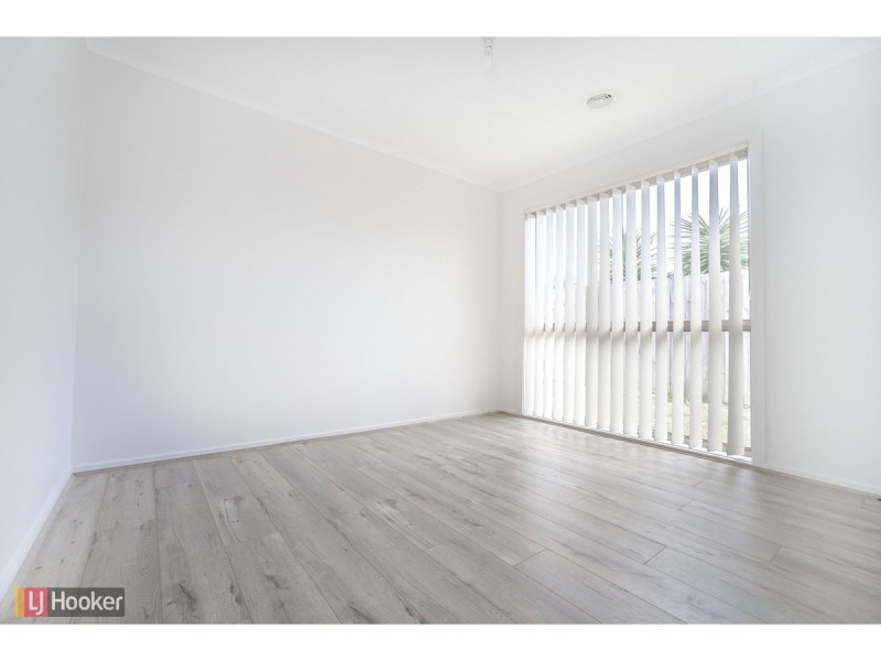 29 Marne Drive, Roxburgh Park VIC 3064