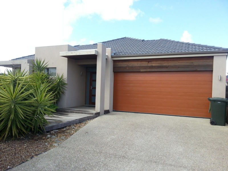 17 Girraween Crescent, Craigieburn VIC 3064