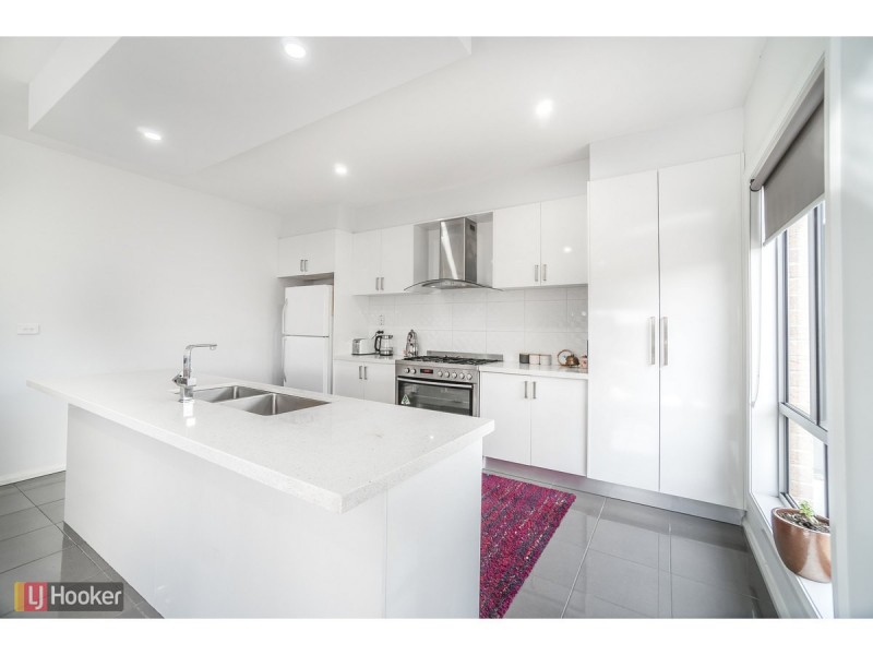 35 Natural Drive, Craigieburn VIC 3064