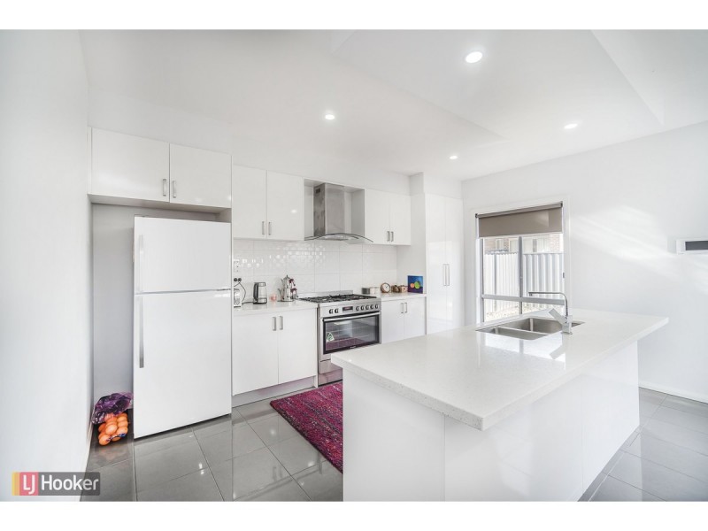 35 Natural Drive, Craigieburn VIC 3064