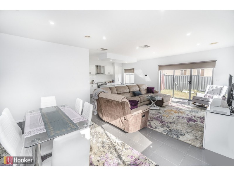 35 Natural Drive, Craigieburn VIC 3064