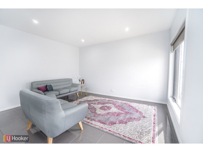 35 Natural Drive, Craigieburn VIC 3064