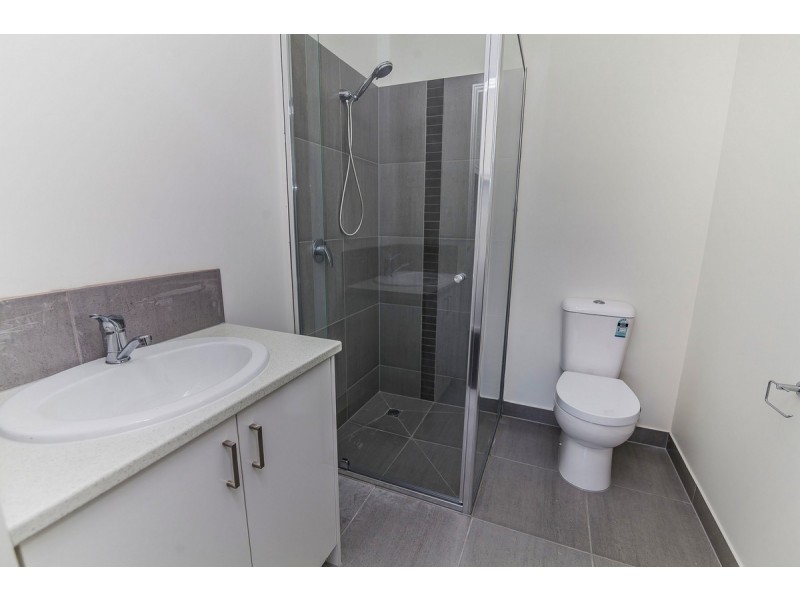 41 Highfield Drive, Mickleham VIC 3064