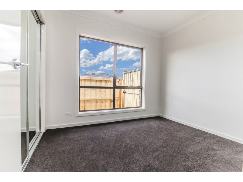 41 Highfield Drive, Mickleham VIC 3064