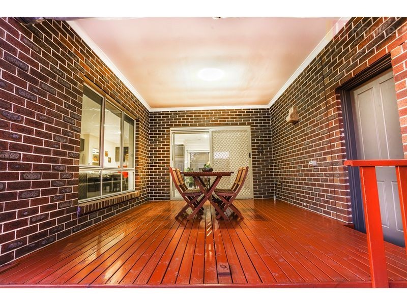 16 Pymble Gardens, Craigieburn VIC 3064