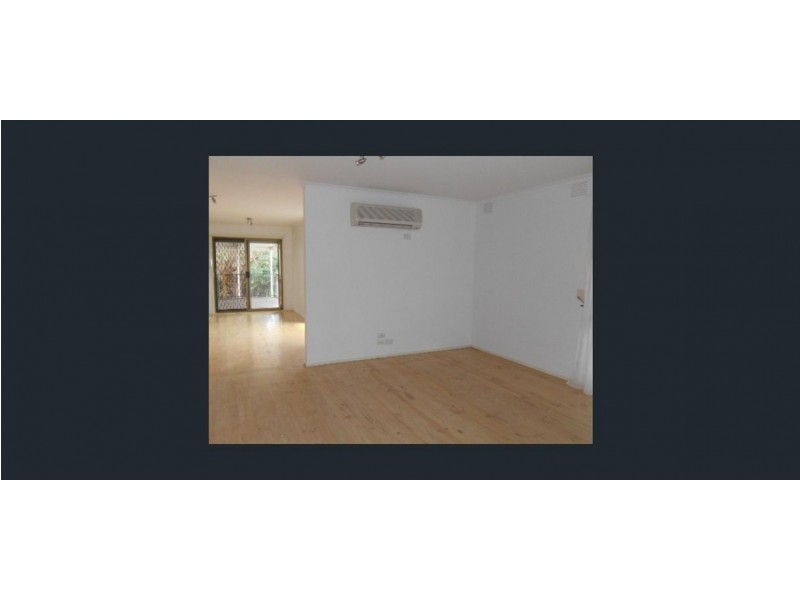 15 Mitford Crescent, Craigieburn VIC 3064