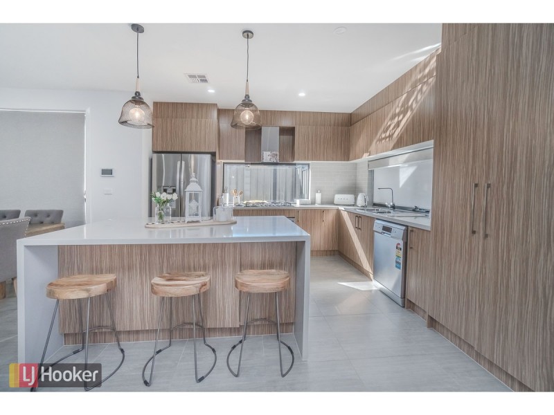 40 Admiration Drive, Craigieburn VIC 3064