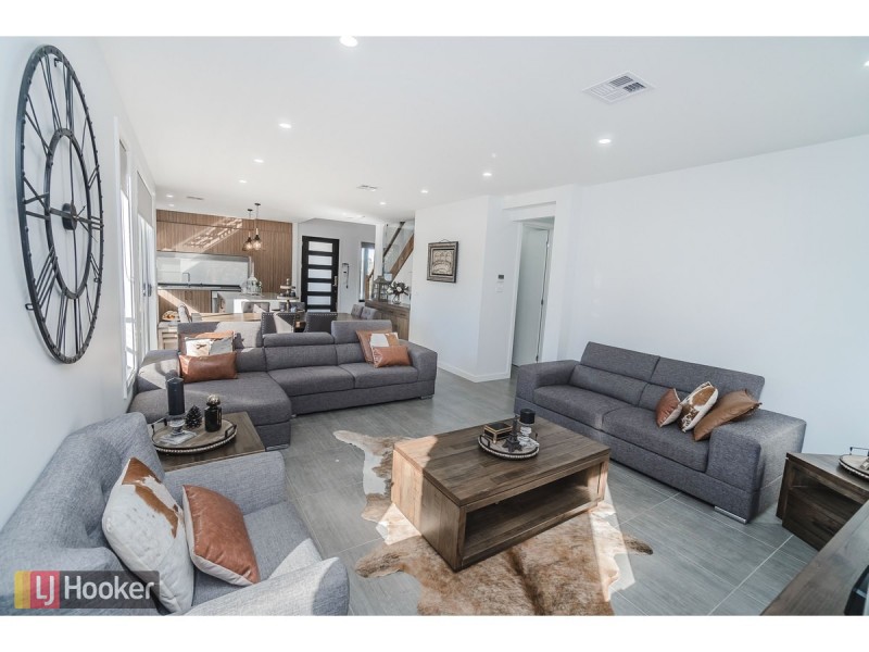 40 Admiration Drive, Craigieburn VIC 3064