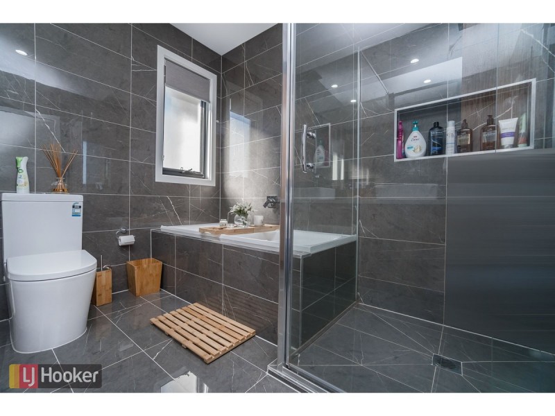 40 Admiration Drive, Craigieburn VIC 3064