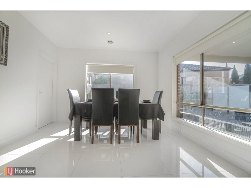 14 Beechville Place, Craigieburn VIC 3064