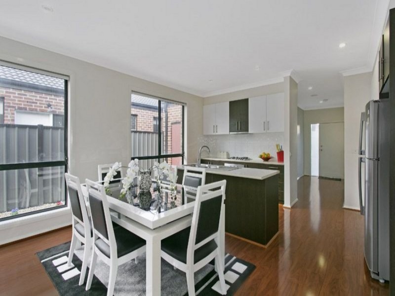 9 Highclere Street, Craigieburn VIC 3064