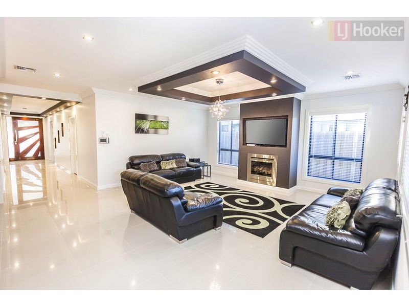 4 Maisie Court, Roxburgh Park VIC 3064