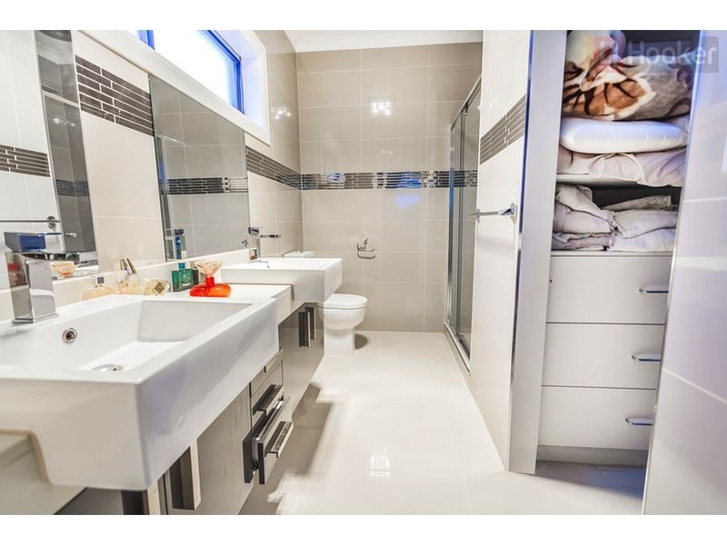 4 Maisie Court, Roxburgh Park VIC 3064