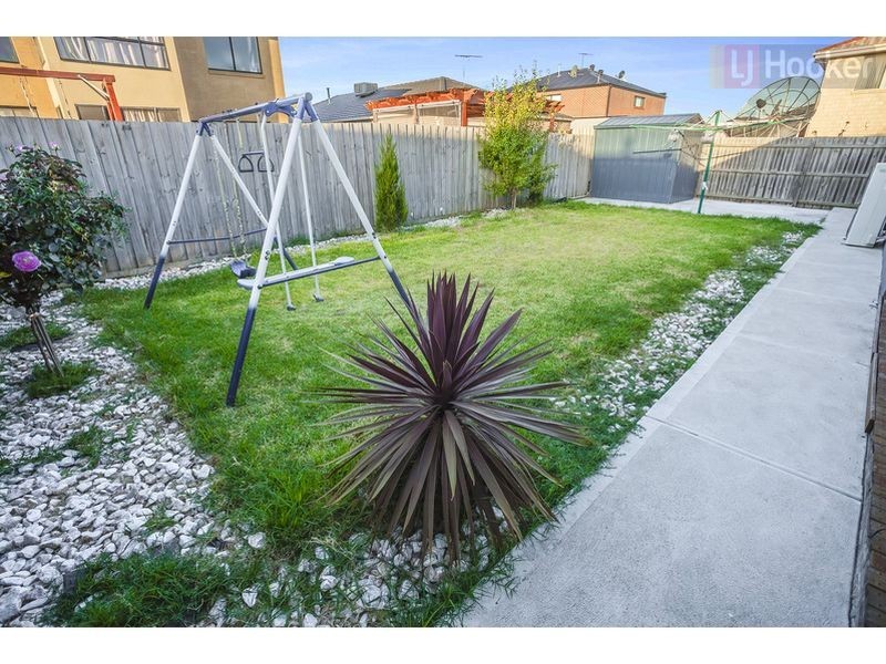 4 Maisie Court, Roxburgh Park VIC 3064