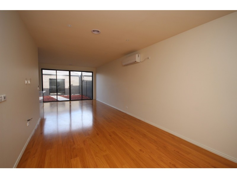 98 Newbury Boulevard, Craigieburn VIC 3064